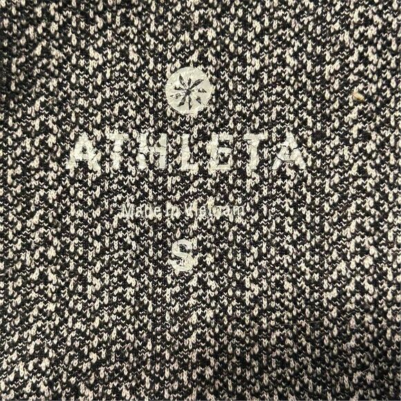 Athleta Women's Gray Herringbone Capri Leggings Size S Activewear - Picture 6 of 9